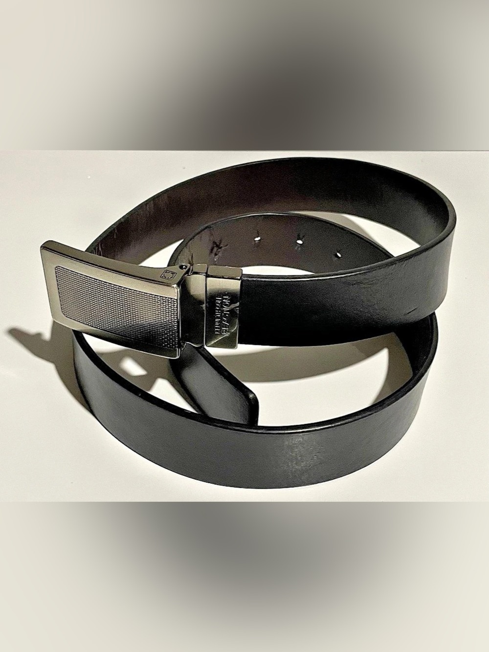 Kenneth Cole Men's Reversible Black/Brown Leather Belt